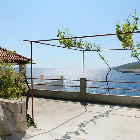 Apartment Apartments By The Sea Zavalatica, Korcula - 4461 *